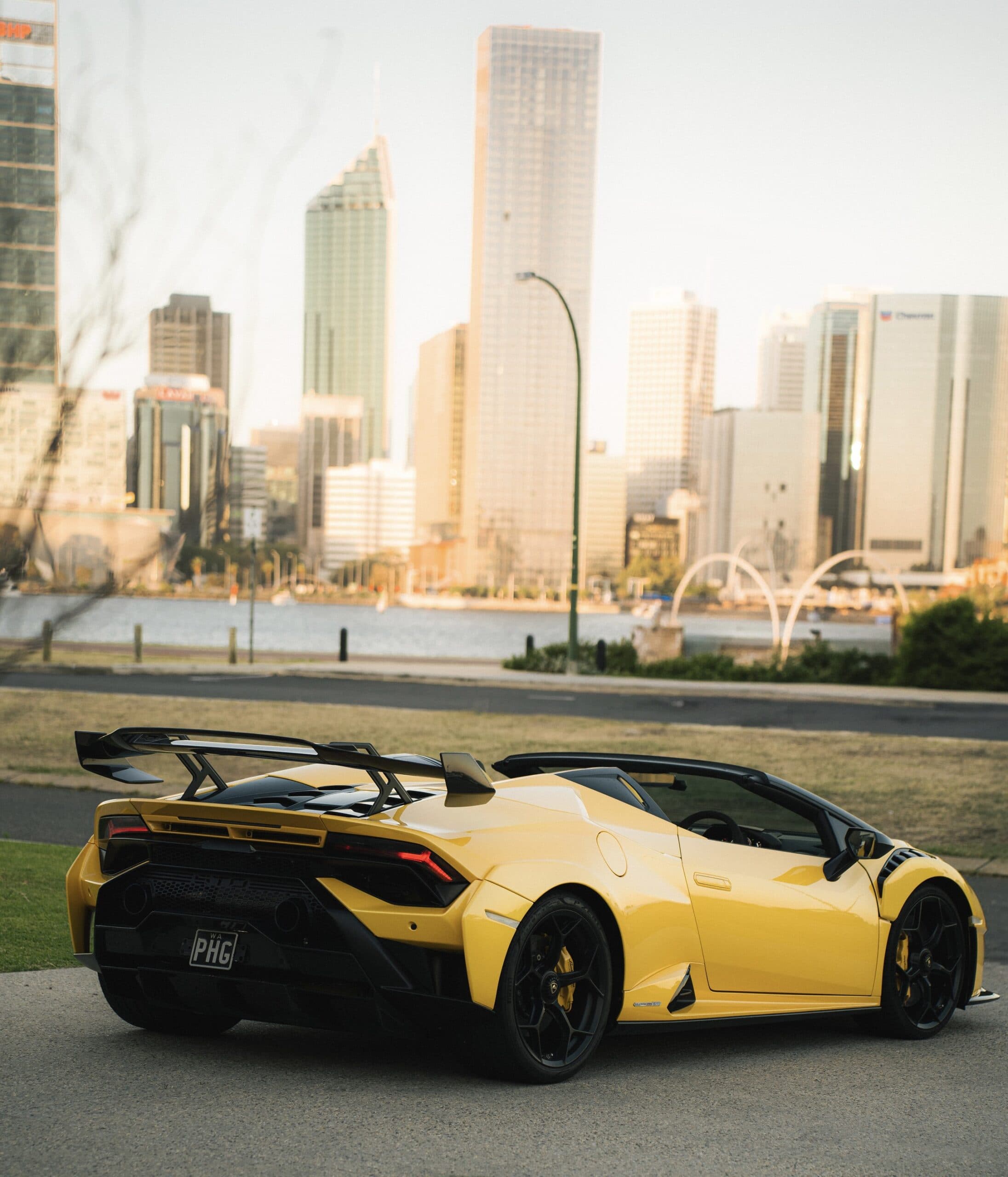 Lamborghini Huracan LP610-4 Spyder Exterior Parts Carbon Fiber Conversion Kits view 15
