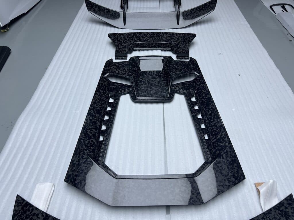 Lamborghini Huracan LP610-4 Spyder Exterior Parts Carbon Fiber Conversion Kits view 2