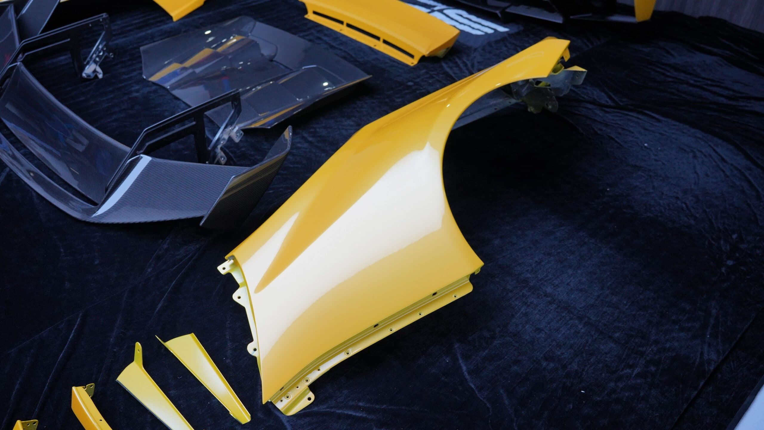 Lamborghini Huracan LP610-4 Spyder Exterior Parts Carbon Fiber Conversion Kits view 11