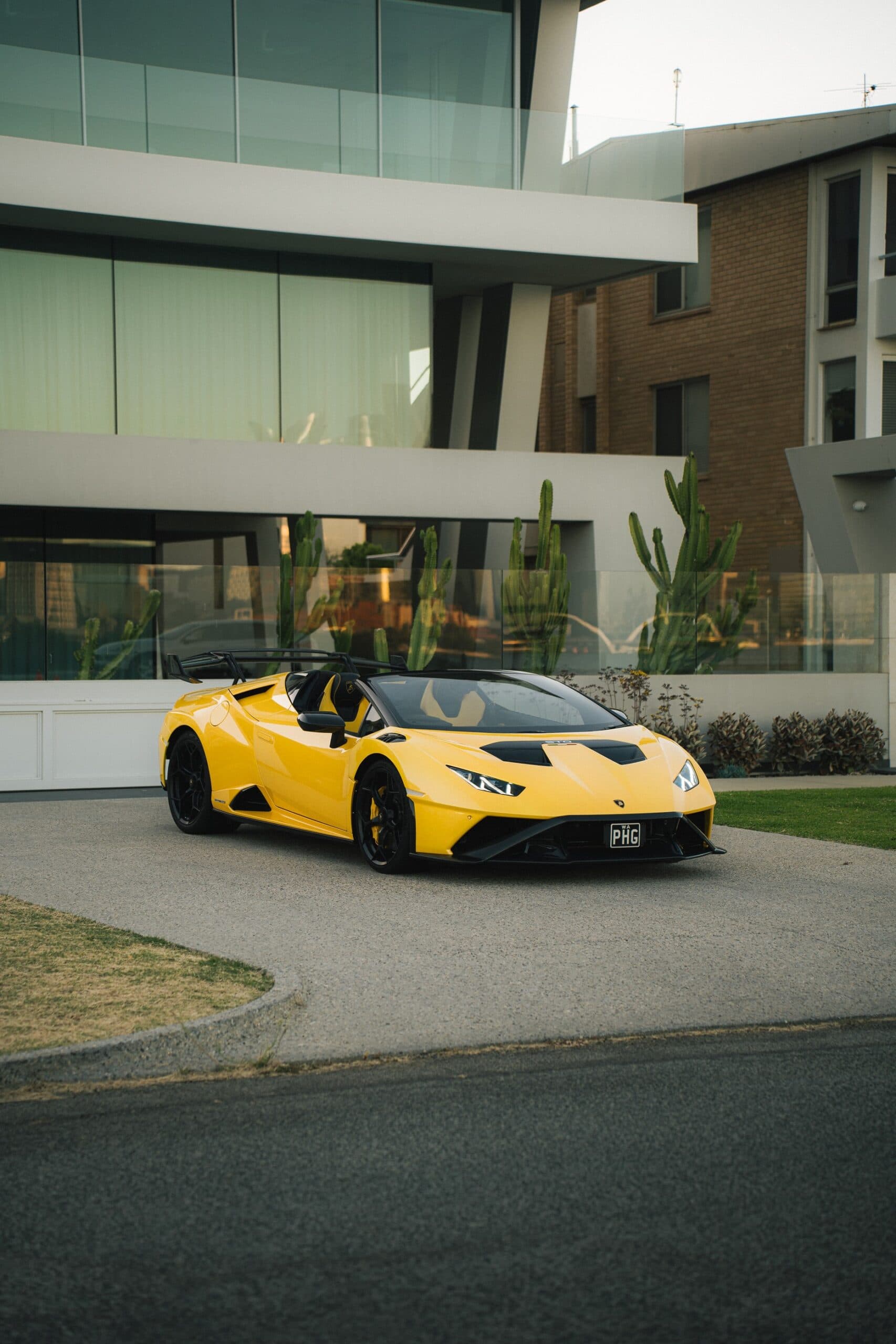 Lamborghini Huracan LP610-4 Spyder Exterior Parts Carbon Fiber Conversion Kits view 14