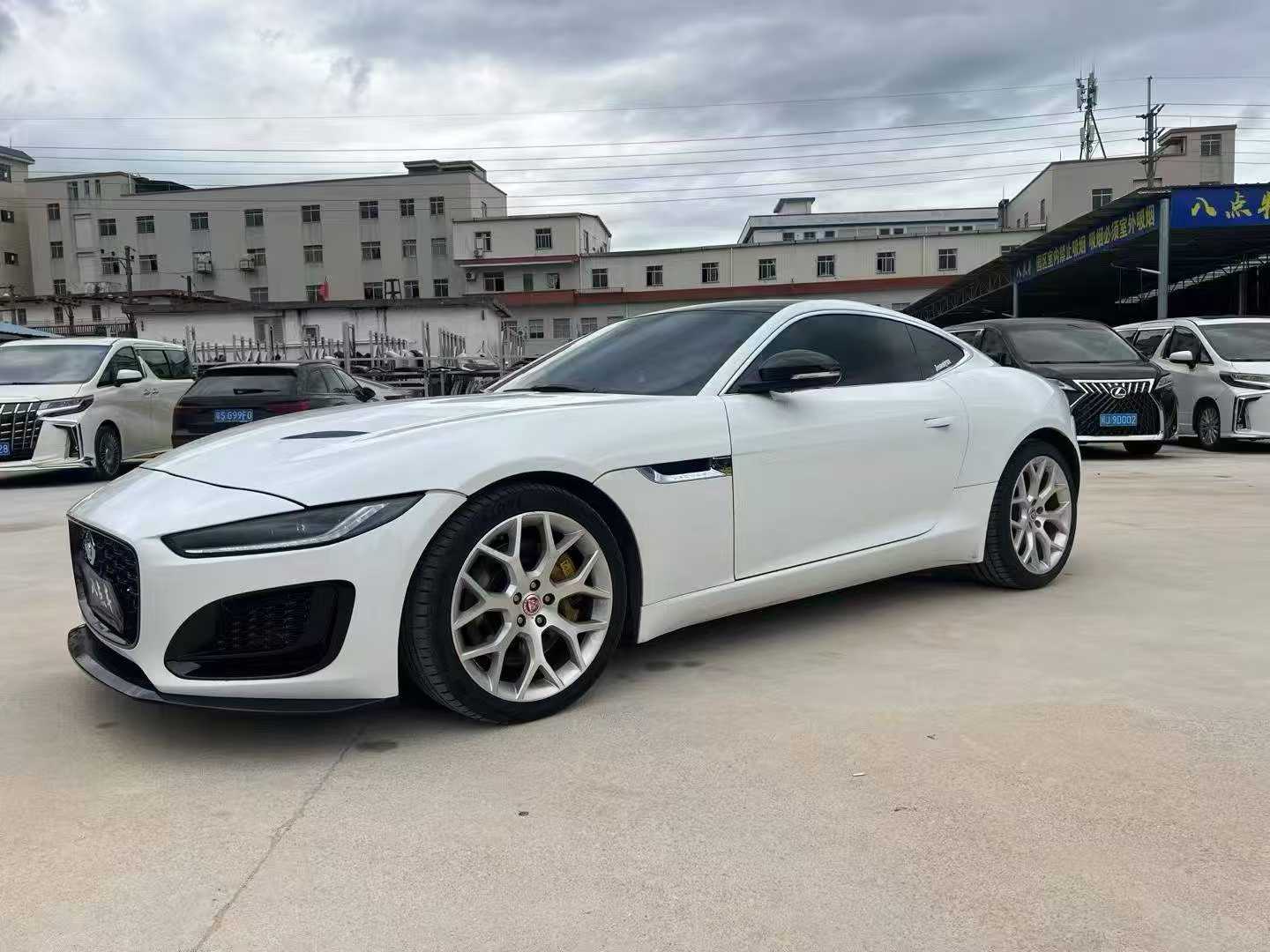 JAGUAR F TYPE X152 2013 - 2019 UPGRADE to 2ND FACELIFT 2020+ — Front Bumper Air Vents